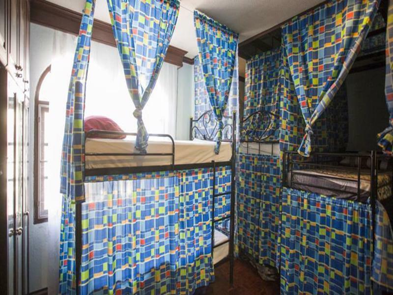 Mad Cow Hostel Bangkok Exteriör bild